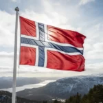 norska flaggan vajar i vinden